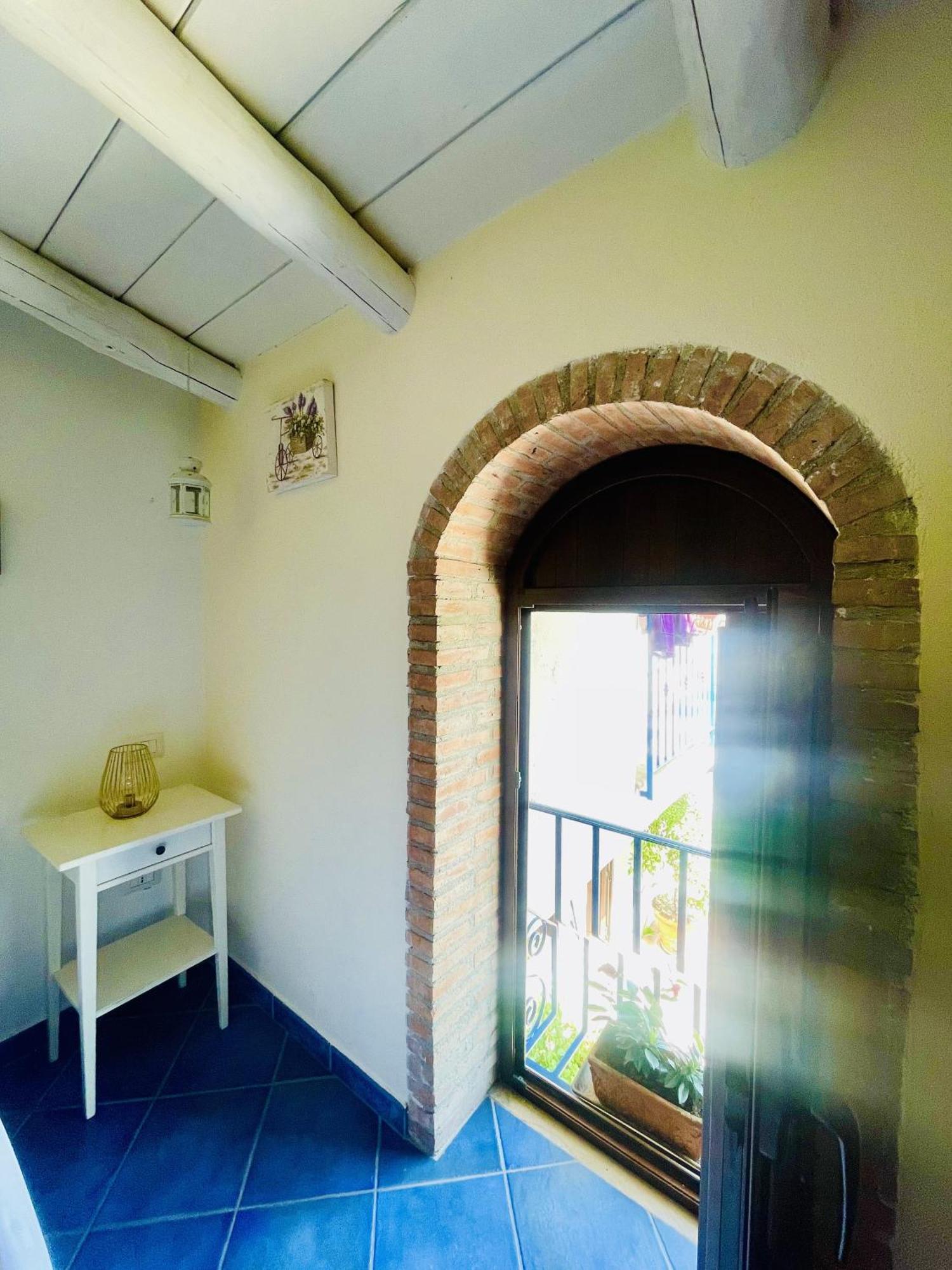 Borgo Camicia In Bed & Breakfast Barcellona-Pozzo di Gotto Exterior photo